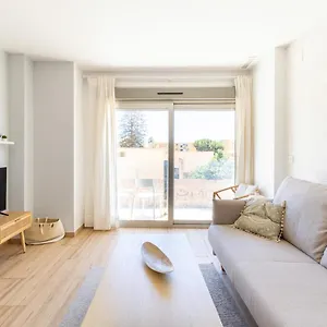 https://huelin-suites.hotelsinnerja.org